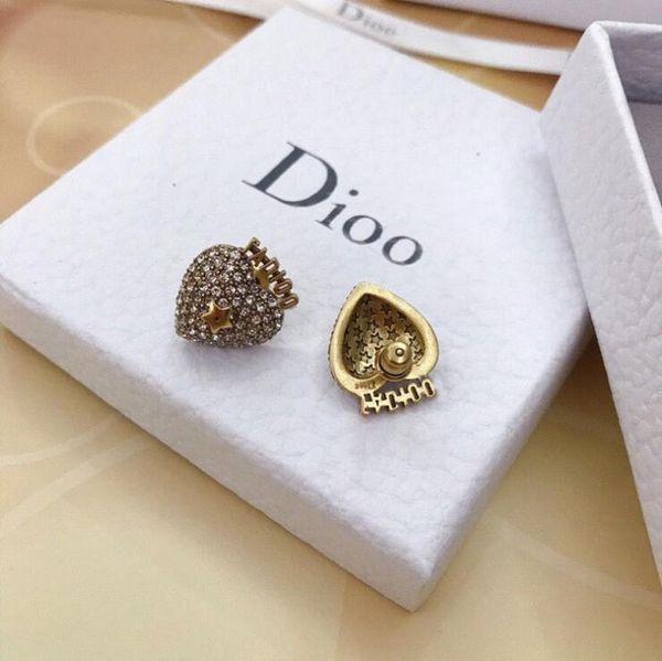 

70% off di 21 year classic love full drill zircon letter earrings brass 925 silver needle, Golden;silver