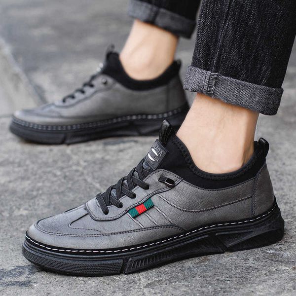

2021 autumn and winter casual leather sho with psh soft sole trend men's board korean versatile sports