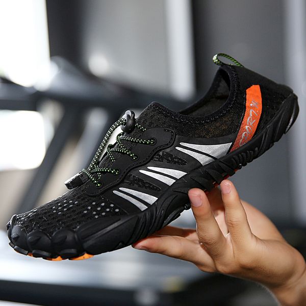 

barefoot shoes men summer water shoes woman swimming diving socks non-slip aqua shoes beach slippers fitness sneakers 6 colors, Black