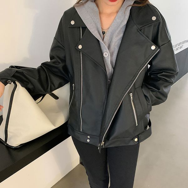 

2021 new spring autumn women pu faux leather jackets lady black zippers motorcycle biker female coats outerwear iqu6