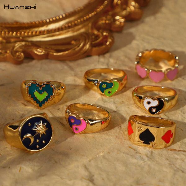 HUANZHI 2021 Neue Trendy Bunte Herz Tai Chi Tropfen Öl Ringe Metall Gold Farbe Hit Ring Für Frauen Männer Mädchen partei Schmuck X0715