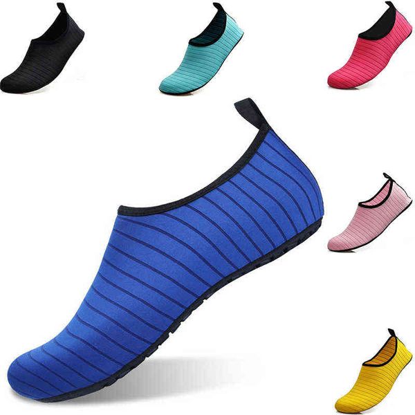 

solid water shoes men lightweight swimming socks soft yoga shoes women summer beach sandals for vacation wading river sea 211112, Black