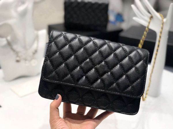 

luxury senior female across western style 2020 new tide feeling web celebrity joker small sweet wind ling chain inclined shoulder bag