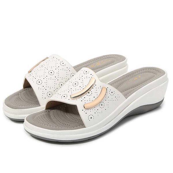 

summer women's slippers comfortable breathable wedge sandals female fashion metal decoration ladies beach shoes qq197 210625, Black
