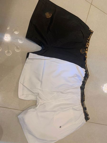 

2020 wholesale summer fashion shorts new designer board short quick drying swimwear printing board beach pants men mens swim shorts, White;black