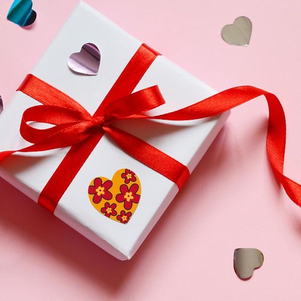 

gift wrap 500pcs heart shaped seal labels stickers for birthday wedding party package