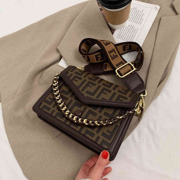 

exclusive bag female new sling shoulder messenger hand-held bag and versatile personalized