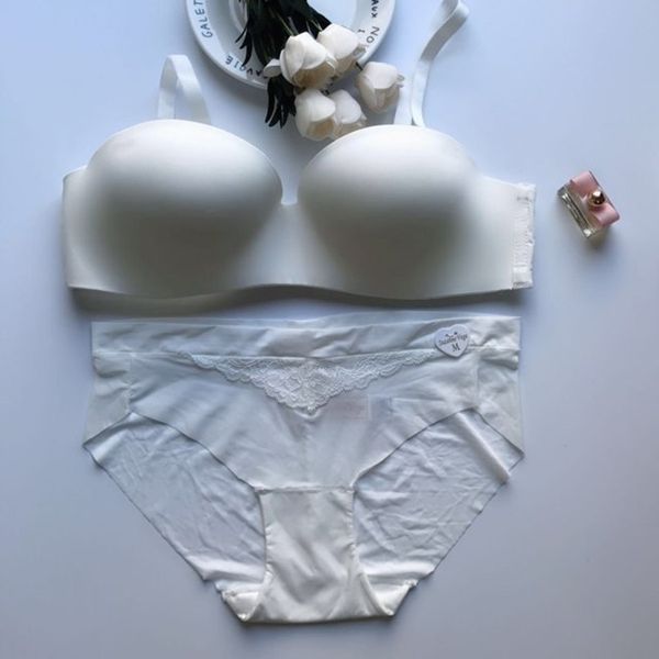 

fashion design new rimless and traceless smooth set solid basic half cup bra women's underwear, Red;black