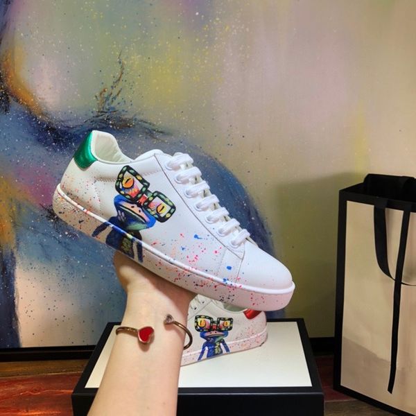 

woman sneakers women renective casual shoes with water ripple round toe sneaker ladies party velvet calfskin mixed fiber trainer, Black