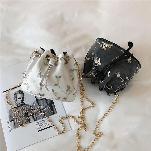 

bohemia pu drawstring bucket bag shoulder handbags lady lace flower decor bucket tote shoulder crossbody messenger bag 2021 new, Red;black