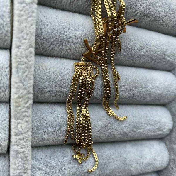 

2021 high polished classic style studs alphabet tassel pendant women designer earrings titanium steel color rose gold couple jewelry wholesa, Golden;silver