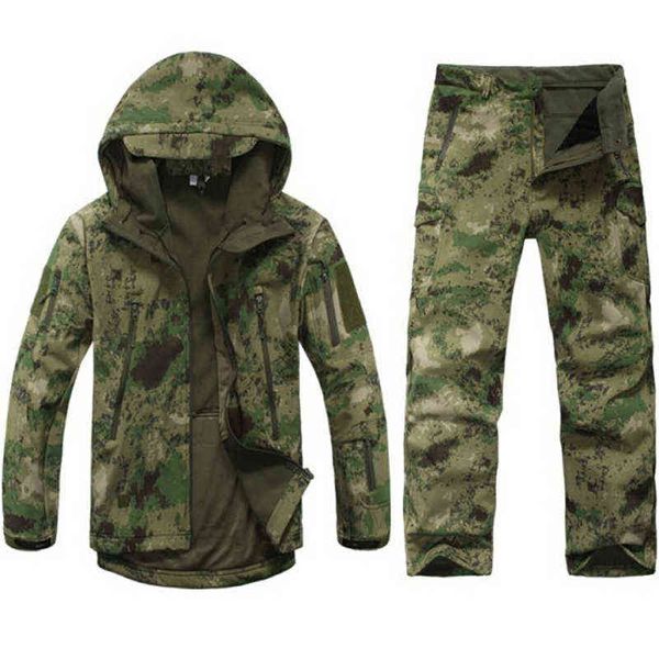 Taktische Softshell Fleece Jacke Männer Winter Armee Militärische Wasserdichte Anzug Mäntel Outwear Camouflage Camo Shark Haut Jacken Sets Y1109