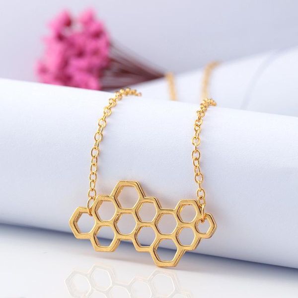 

chains personality simple geometric honeycomb shape pendant necklace elegant charm ladies banquet party jewelry, Silver