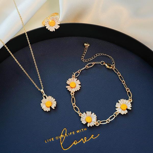 

collares woman necklace daisy necklaces girls chain pendant girls jewelry gold color trendy kpop metal collares, Silver