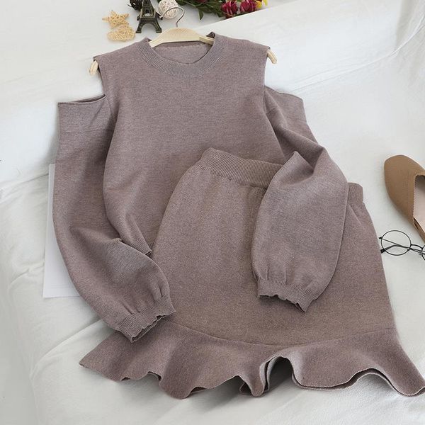 

fifichuyi autumn 2021 new korean knitting suit long sleeve strapless pullover sweater ruffles mini skirt women fashion sets, Gray
