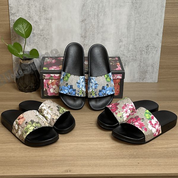 

[with box] 2021 men women slides summer slippers beach indoor luxury flat sandals flip flops spike sandal eur 36-46, Black