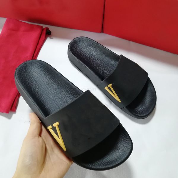 

mens discount fashion womens summer slippers sandals leisure beach leather rivet stud casual slides flip flops, Black