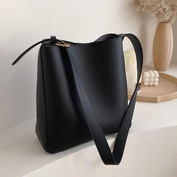 

evening bags simple vintage leather composite for women 2021 casual large capacity messenger solid color luxury bucket handbag