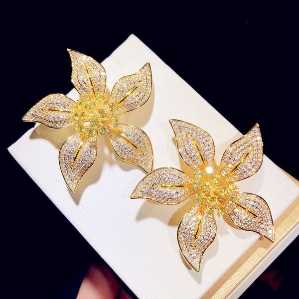 

brooches for women cubic zirconia yellow bauhinia luxury vintage big pin boutonniere hyperbole fine jewelry accessories, Gray