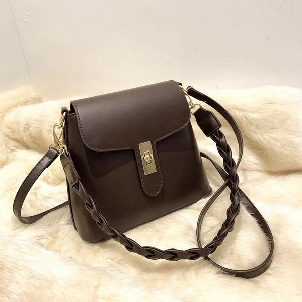 

shoulder bags autumn and winter handbag 2021 retro net red women's bag fashion trend texture one-shoulder stiletto