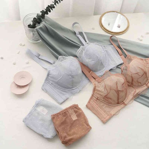 

lace bra set big breasts show small thin embroidered lingerie gathered let petal bc cup anti-sagging women' brief, Red;black