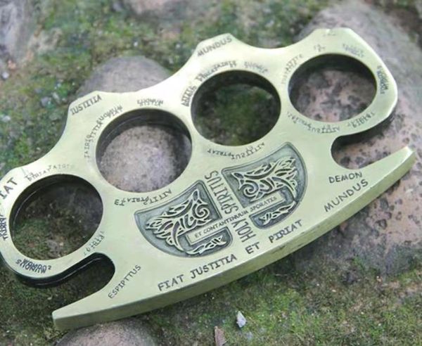 

tiger finger four finger self-defense weapons will hand in hand with the tiger finger fist buckle self-defense fighting supplies equipment99
