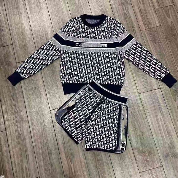 

2021 autumn new fashion full printed long sleeved sweater + shorts and trousers two-piece leisure suit, Gray
