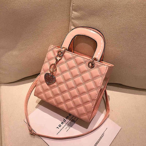 

2020 face women's mini bright new diana patent leather portable small lingge versatile one shoulder diagonal bag