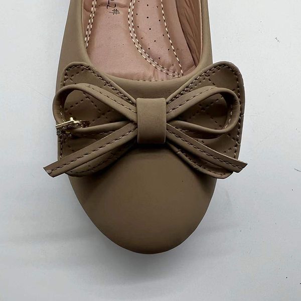 

women's fashion leisure shallow mouth flat sole shoes solid color versatile characteristic embroidery bow 29#, Black;white