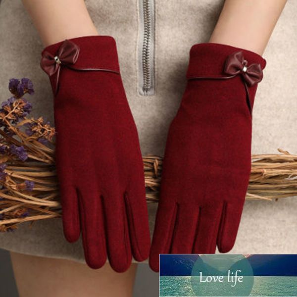 

winter women touch screen suede leather plus velvet full finger warm mittens female cashmere bow sport cycling driving glove h80 factory pri, Blue;gray