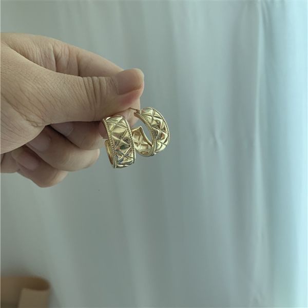 

hbp fashion new south korean ins with metal texture, personalized rhombic c earrings, versatile and cool earrings for women, Silver