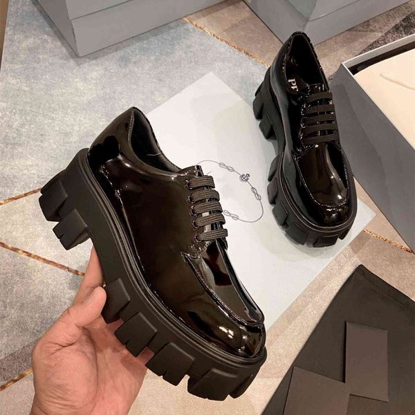 

wen's same thick soled leffer shoes, female gear muffin british style patent leather small triangular outlets, Black