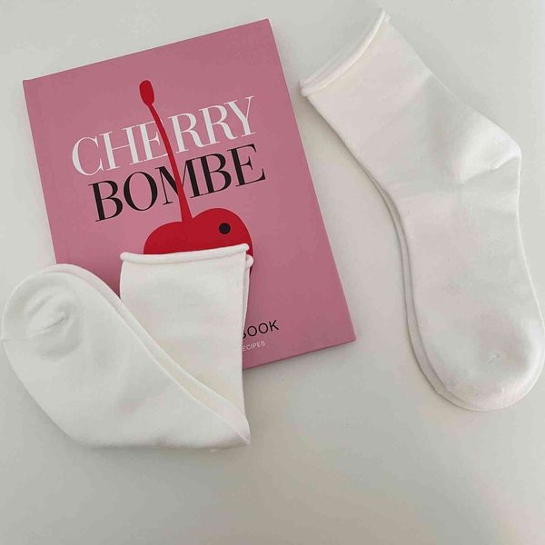 

solid color crimped socks female student korean version trend ins medium tube socks black white simple sweet spring and summer short