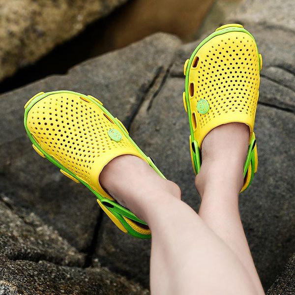 

2021 fashion women sandal rubber for female eva sandles hole shoes wild beauty working shoes pink yellow blue black