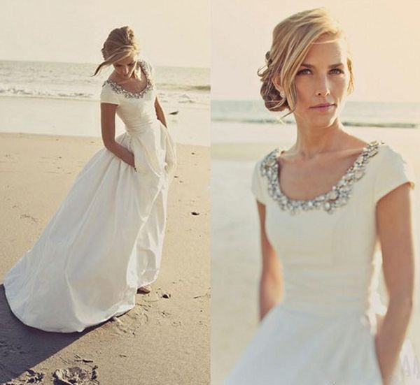 

2021 new modern es with pockets short sleeves scoop beading crystal spring beach wedding bridal gowns custom made bxgk, White