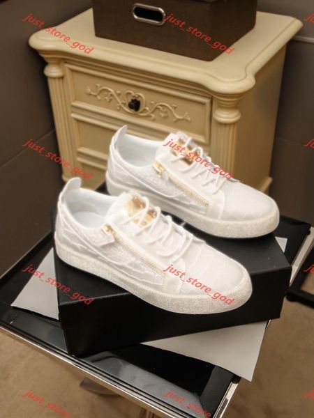 

2020 mens designer sneakers low cut spikes flats shoes for men women leather sneakers party designer shoes 998, Black;red