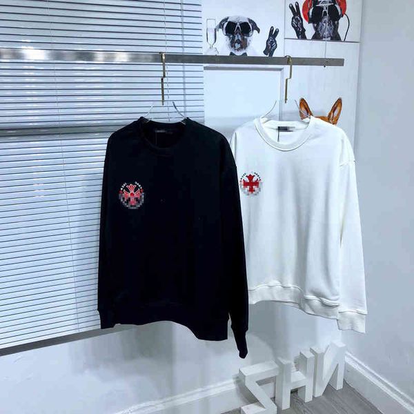 

cross 21fw red chaopai kro sanskrit round neck terry sweater couple, White;black
