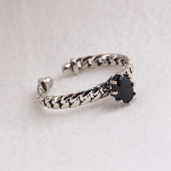 

tyj077 us s925 silver open ring egg shaped black zircon ring female