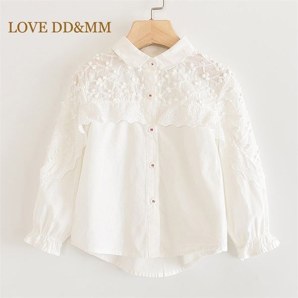 LOVE DDMM Camicie per ragazze Primavera Abbigliamento per bambini Ragazze Fiore Ricamo cavo Dolce pizzo Stand laterale Camicetta a maniche lunghe 210306