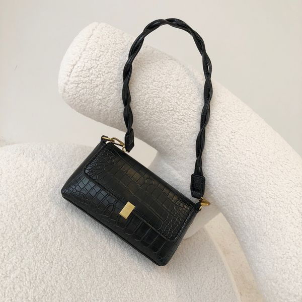 

2021 vintage crocodile pattern staff underarm bag with fashionable one shoulder