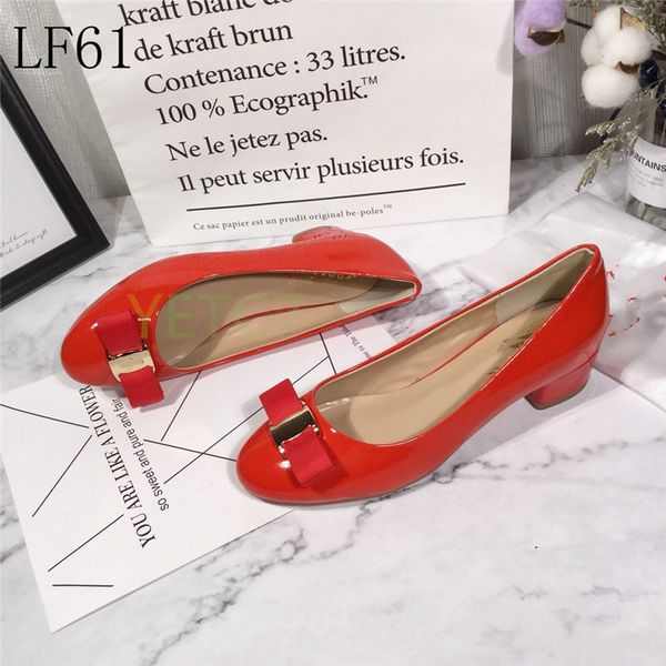 

2021 women sandals pointed toe ladies sandals slippers fashion flat slides causal shoes luxury female causal thick heels sandals, Black