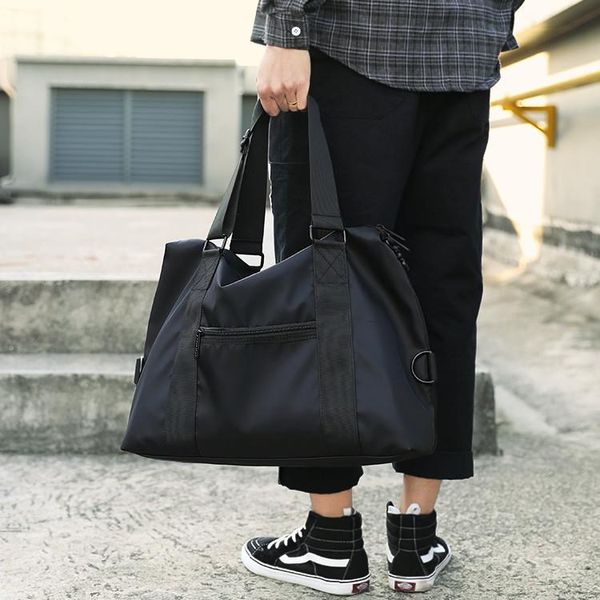 

duffel bags 2021 men's nylon handbags travel large capacity luggage bag short-distance lightweight casual shoulder messenger tote