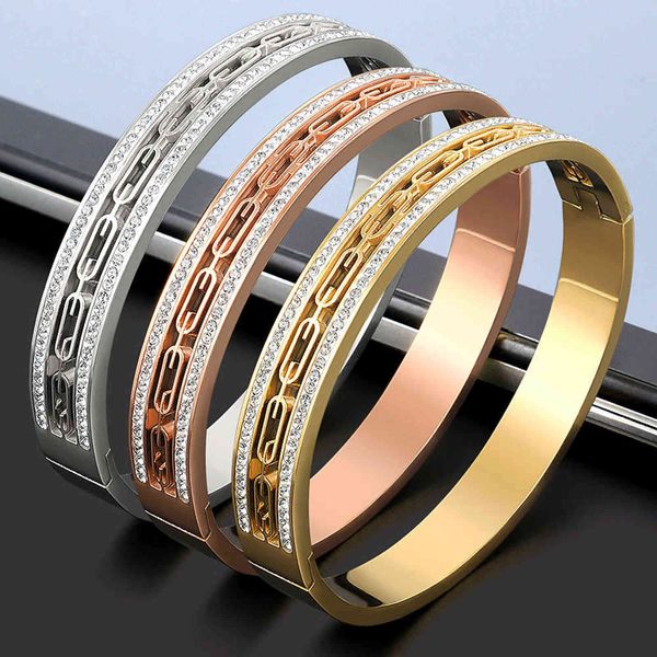 

luxury rhinestone bracelet hollow engraved geometric women bangle for men fashion jewelry, Golden;silver
