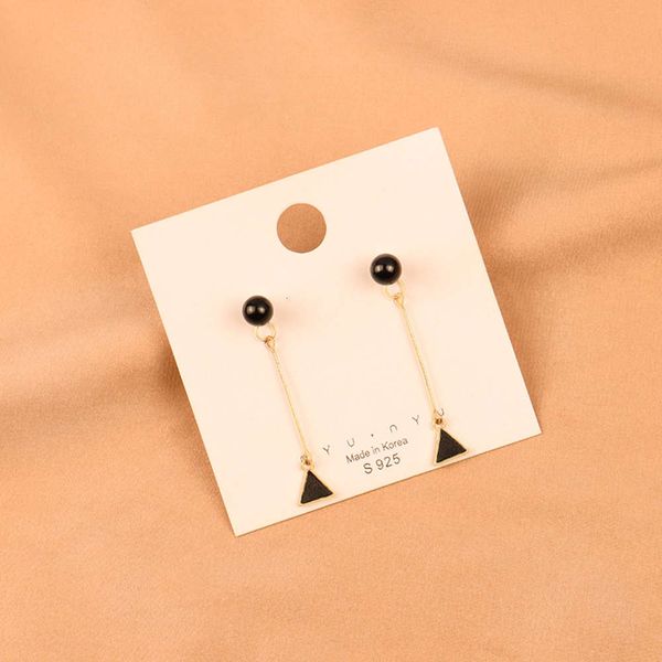

fashion earrings simplicity atmosphere long