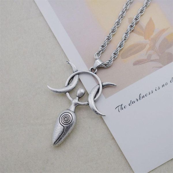 

chains wiccan moon fertility goddess love heart neckalce spiritual jewelry, Silver