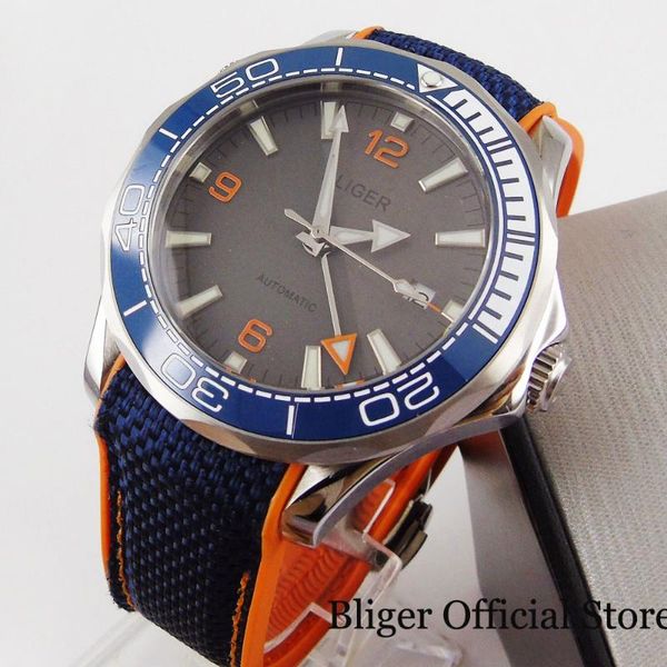 

wristwatches bliger gmt model mechanical men wristwatch sapphire glass deployment clasp rubber band rotating bezel, Slivery;brown