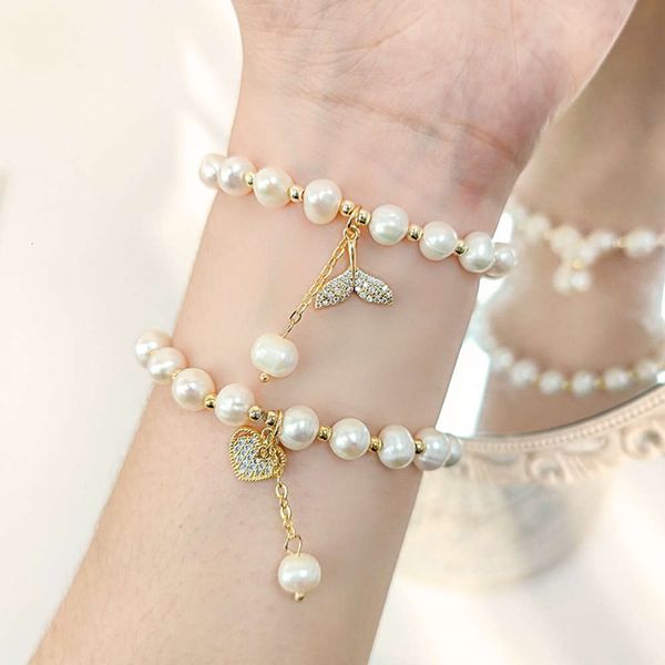 

natural pearl micro inlaid zircon love bracelet for women, Black