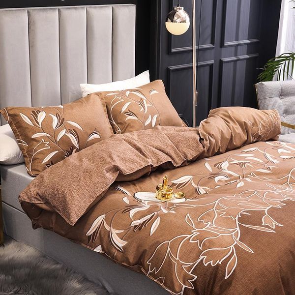 

bedding sets american imitation embroidered quilt cover autumn and winter three - piece set without sheet