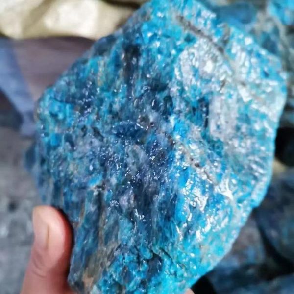 

mokagy natural rock apatite quartz mineral specimens rough stone feng shui 400g-550g 1pc