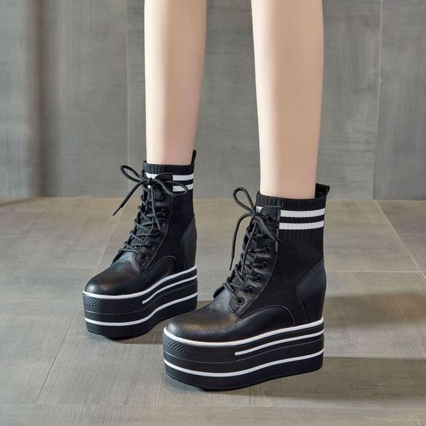

boots of 2021, the short will be increased by 12cm, with fashionable stitching leather + wool muffin and comfort, Black